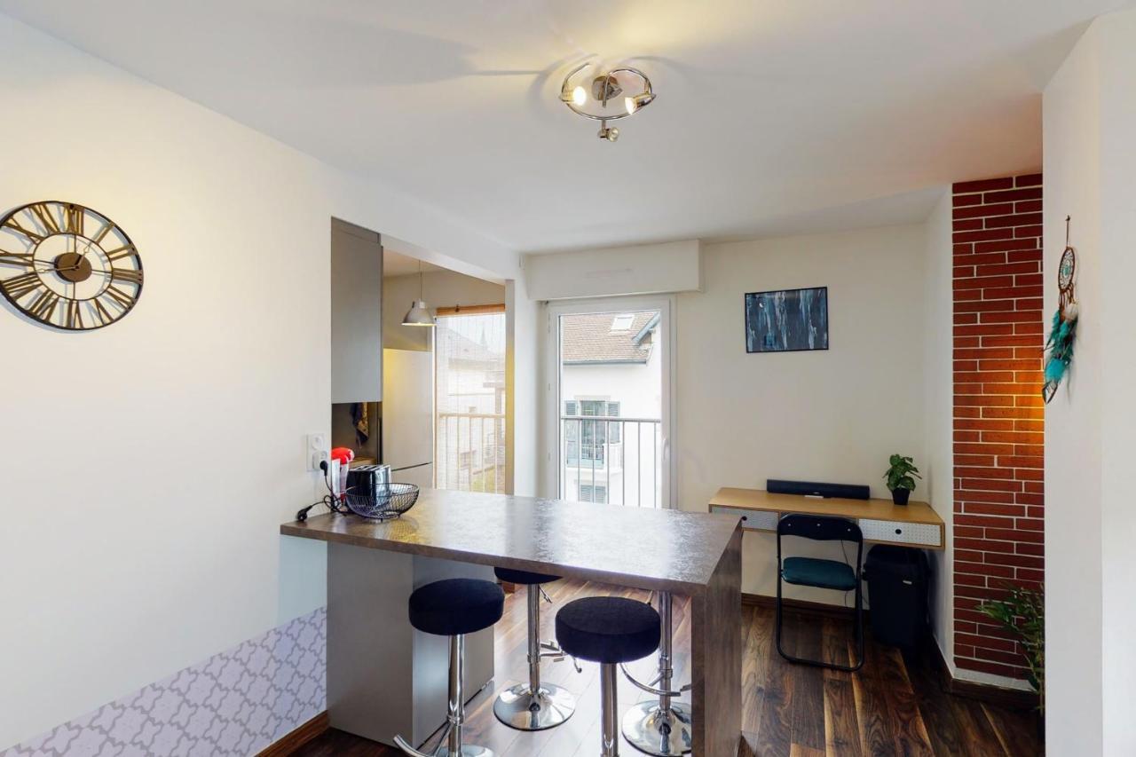 Le Berthollet 9 - Renovated Apartment 1 Bedroom 2 Steps - Annecy Center Exteriör bild